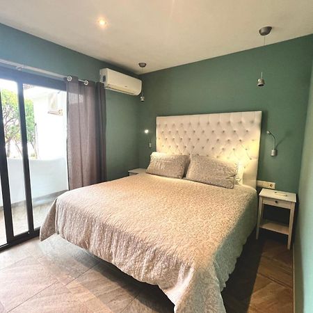 Mijas Costa - Beachside Apartment-B Sitio de Calahonda Eksteriør billede