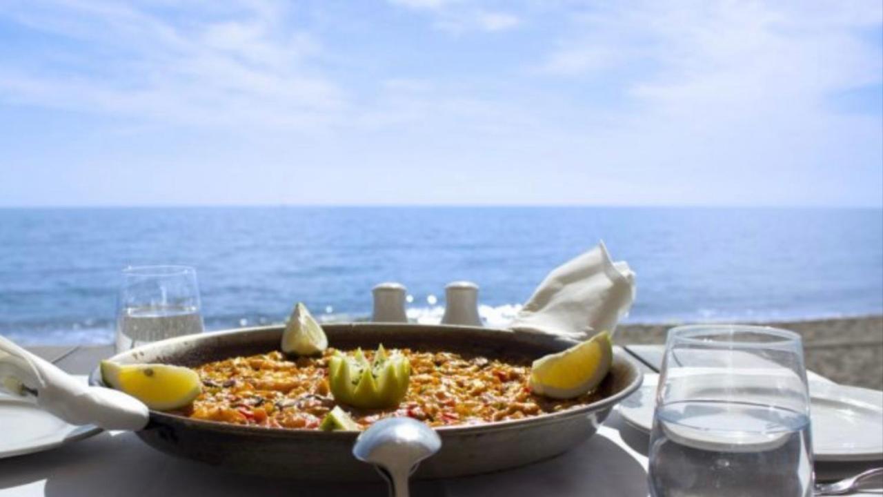 Mijas Costa - Beachside Apartment-B Sitio de Calahonda Eksteriør billede